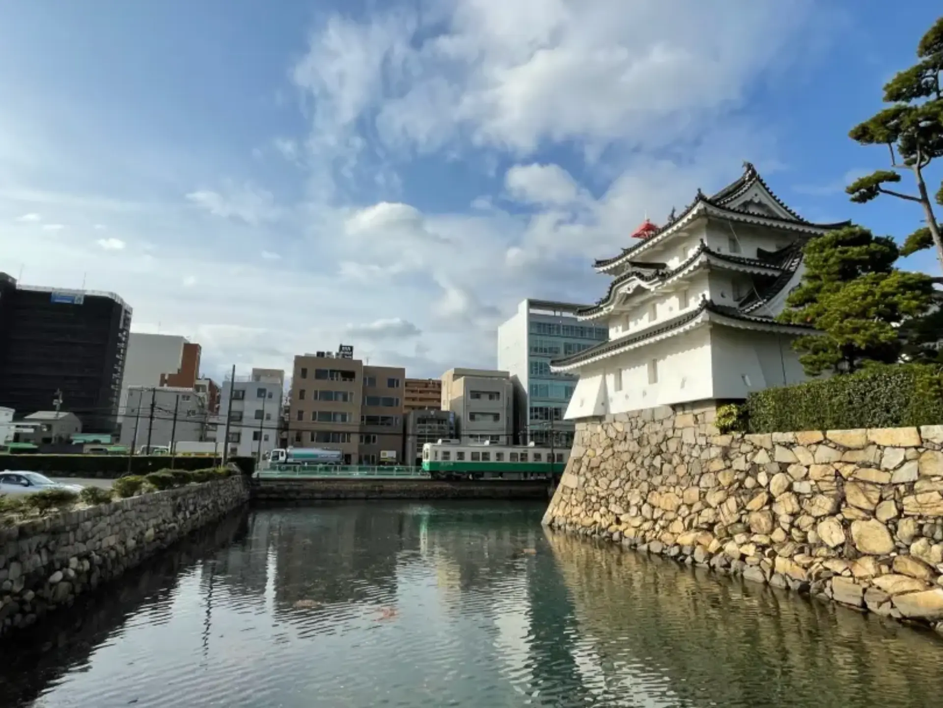 takamatsu.jpg (1.1 MB)